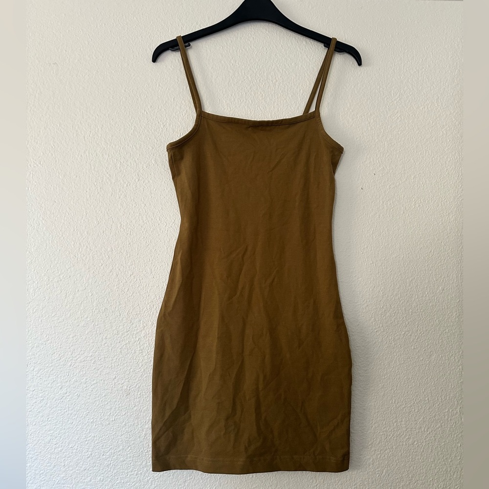 Weekday jersey bodycon dress in khaki green - Picture 3 of 5